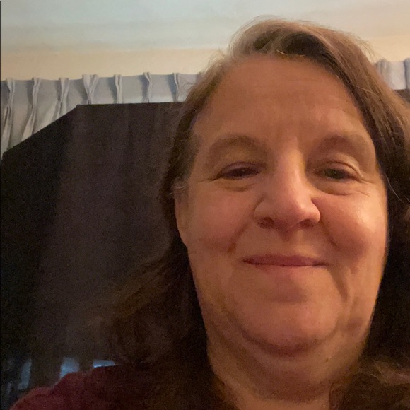 Meet your Posher, Sandra - Picture 1 of 1